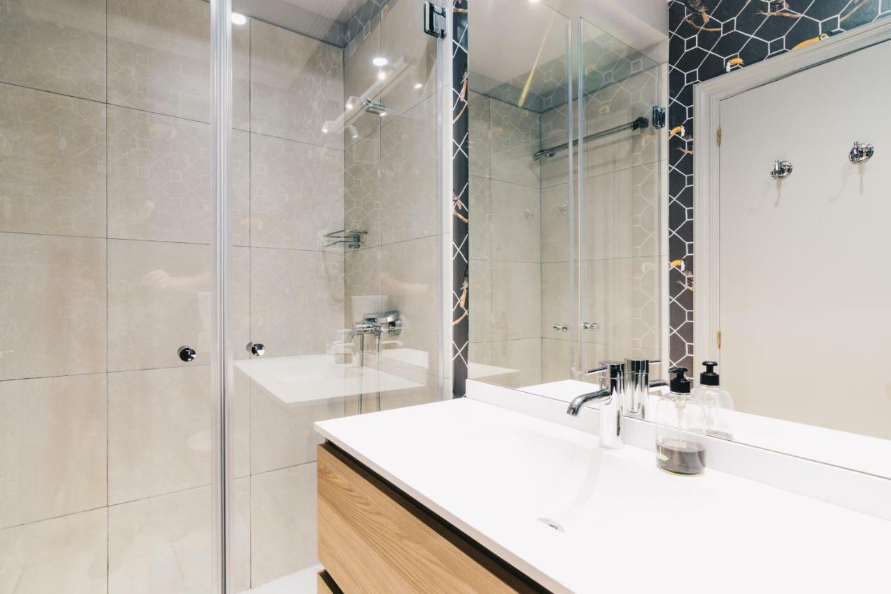 Gran Via Apartment By People Rentals ビルバオ エクステリア 写真